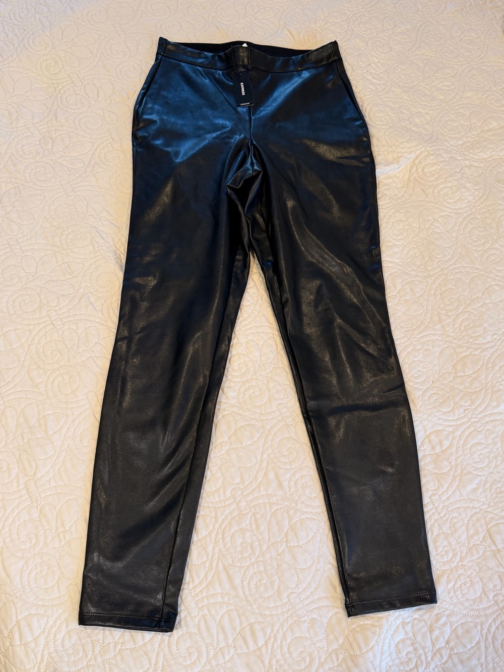 NWT Express Super High Waisted Faux Leather Leggings - Black - Size M